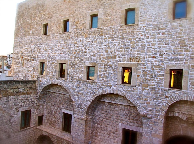 Imagen de los exteriores del Hotel S. Martin. Foto 14