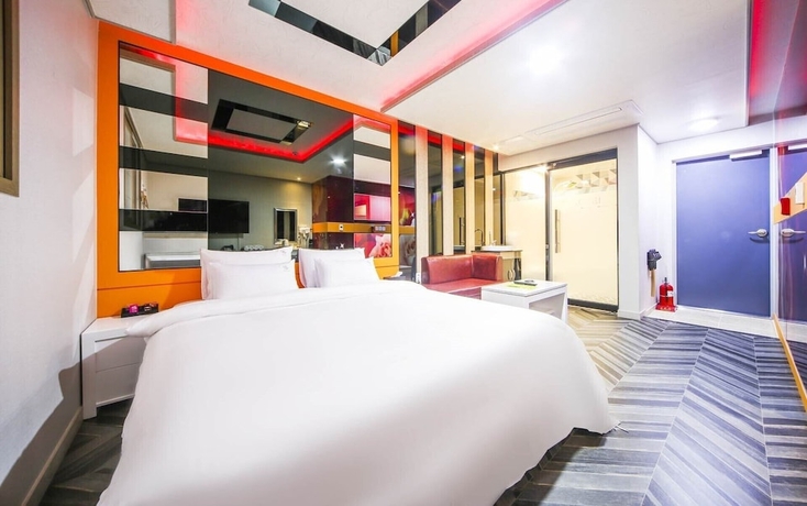 Imagen de la habitación del Hotel S Motel. Foto 5