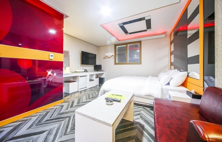 Imagen de la habitación del Hotel S Motel. Foto 8