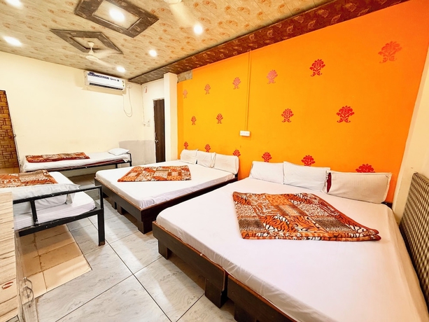 Imagen de la habitación del Hotel S P Palace near All Prime Location. Foto 8