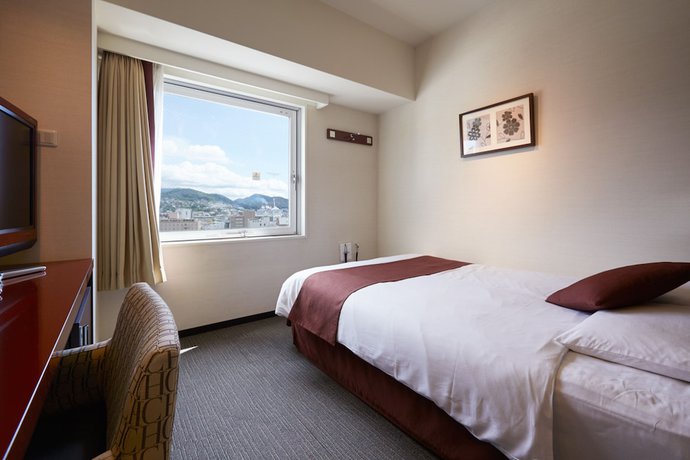 Imagen de la habitación del Hotel S Peria Nagasaki. Foto 8