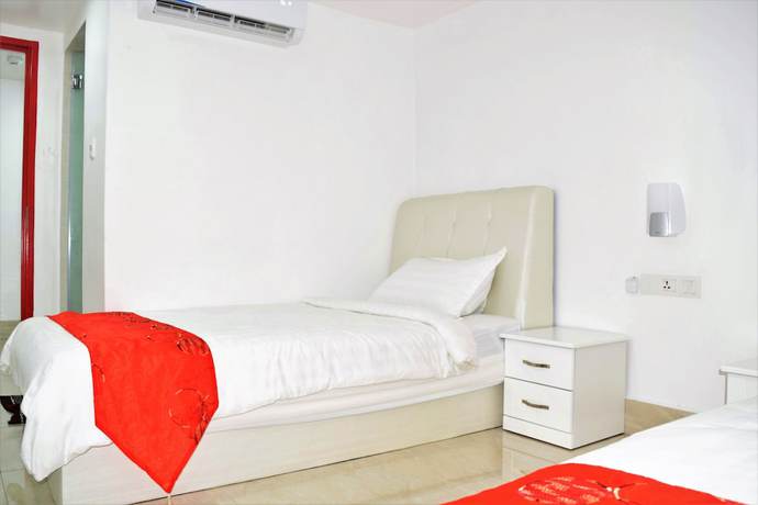 Imagen de la habitación del Hotel S Rose. Foto 18