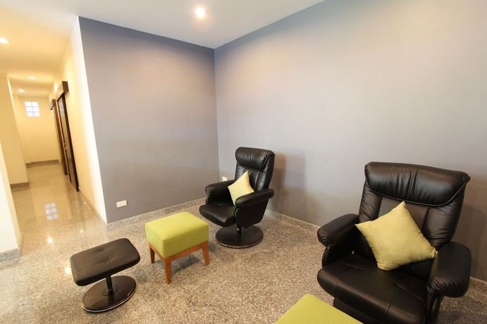 Imagen de la habitación del Hotel S Tara Grand Hotel. Foto 7