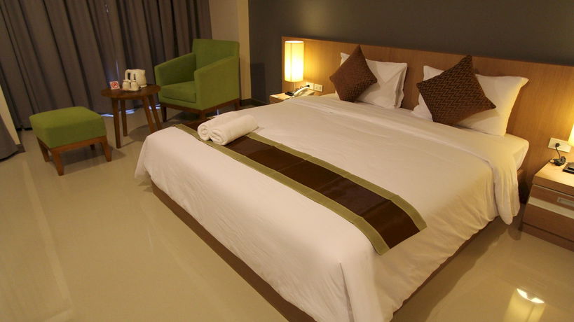Imagen de la habitación del Hotel S Tara Grand Hotel. Foto 8