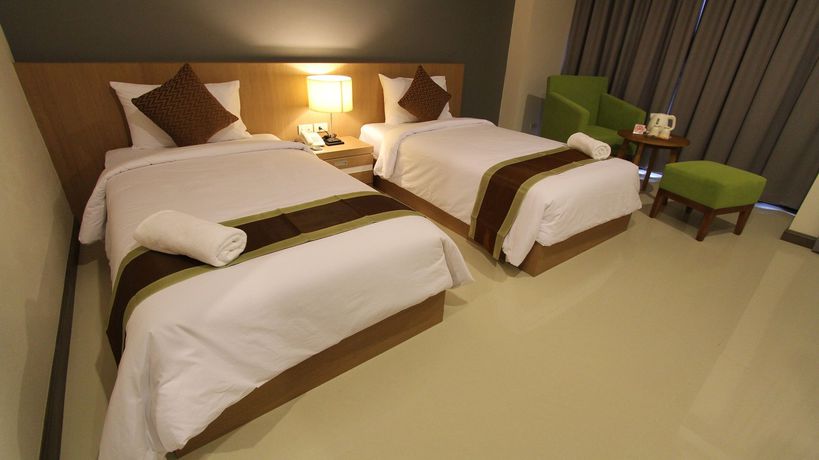 Imagen de los interiores del Hotel S Tara Grand Hotel. Foto 12