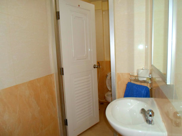 Imagen de la habitación del Hotel S Vittayakorn Apartment. Foto 3
