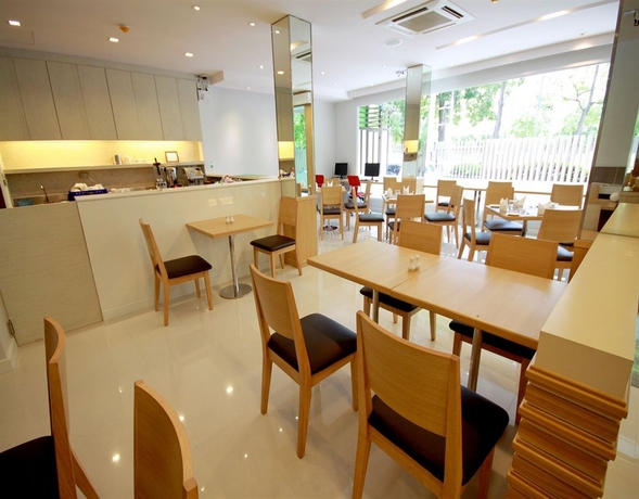Imagen del bar/restaurante del Hotel S3 Residence Park. Foto 2