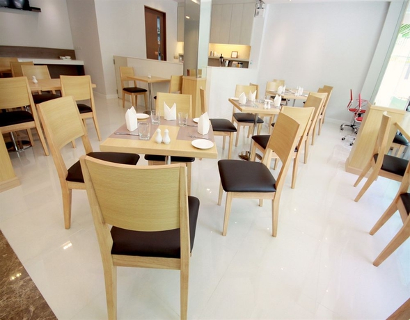 Imagen del bar/restaurante del Hotel S3 Residence Park. Foto 3