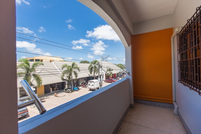 Imagen de los exteriores del Hotel S3 Room. Foto 15