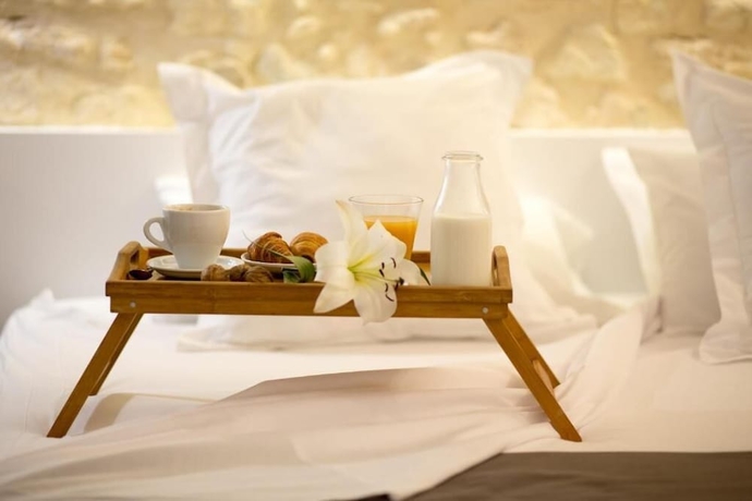 Imagen de la habitación del Hotel S30 Reina Victoria Suites. Foto 12