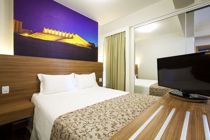 Imagen de la habitación del Hotel S4. Foto 10