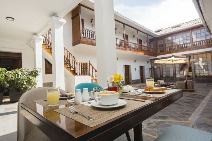 Imagen general del Hotel SACHA CENTRIC. Foto 5