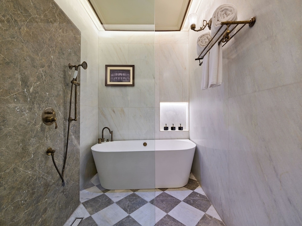 Imagen de la habitación del Hotel SADAR MANZIL HERITAGE by Atmosphere, Bhopal. Foto 9