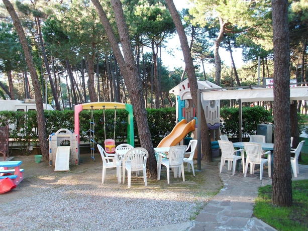 Imagen de los exteriores del Hotel SAHARA, Milano Marittima. Foto 11