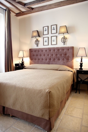 Imagen de la habitación del Hotel SAINT LOUIS EN L'ISLE. Foto 14