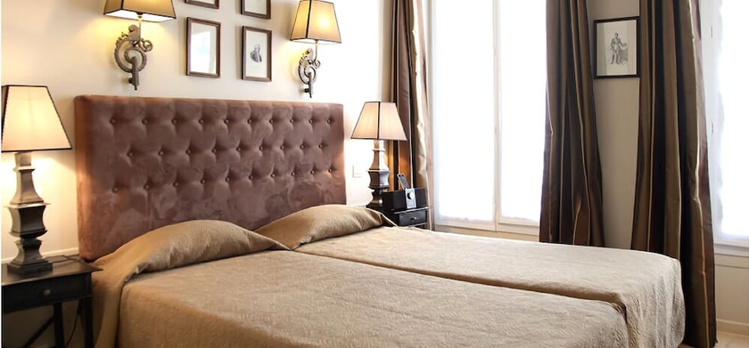 Imagen de la habitación del Hotel SAINT LOUIS EN L'ISLE. Foto 16