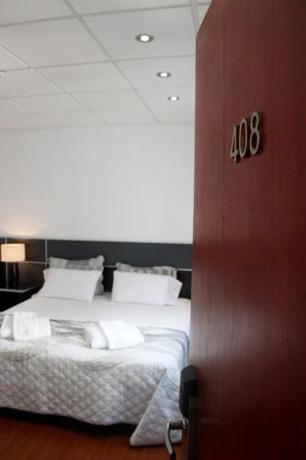 Imagen general del Hotel SAMAR&Aacute;N SUITES. Foto 7