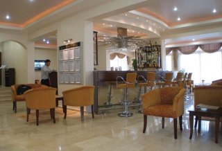 Imagen del bar/restaurante del Hotel SAMMY'S. Foto 2