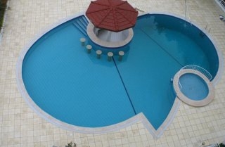 Imagen de la piscina del Hotel SAMMY'S. Foto 10