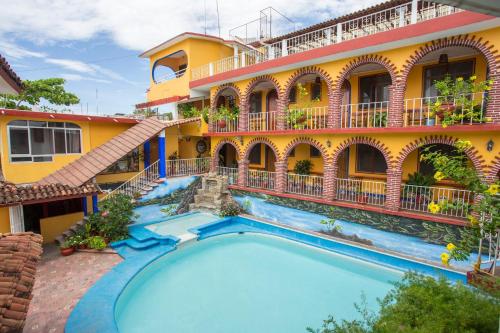 Imagen de la piscina del Hotel SAN JUAN, Puerto Escondido. Foto 6