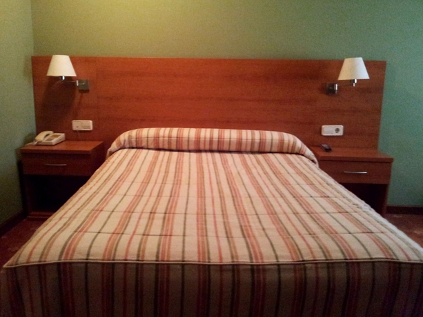 Imagen de la habitación del Hotel SAN MILLAN HOTEL. Foto 4