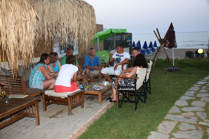 Imagen de los exteriores del Hotel SANDY BEACH (EX AKTI MANOS). Foto 8