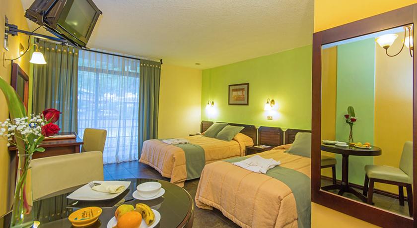 Imagen de la habitación del Hotel SANGAY. Foto 7
