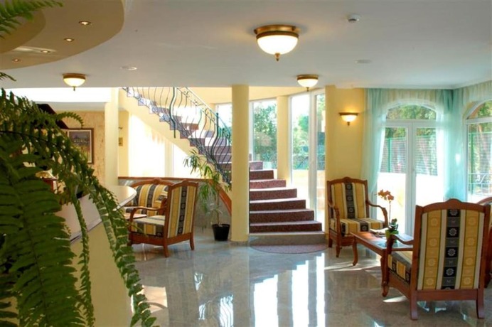 Imagen general del Hotel SANTE H&eacute;v&iacute;z. Foto 6