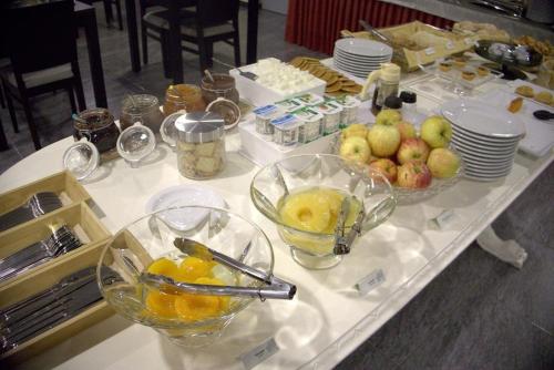 Imagen del bar/restaurante del Hotel SANTHYAGO TROFA. Foto 4