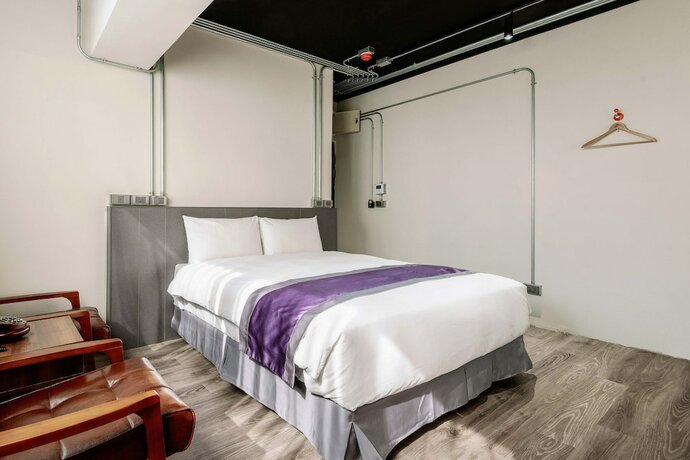 Imagen de la habitación del Hotel SATURN HOTEL. Foto 16