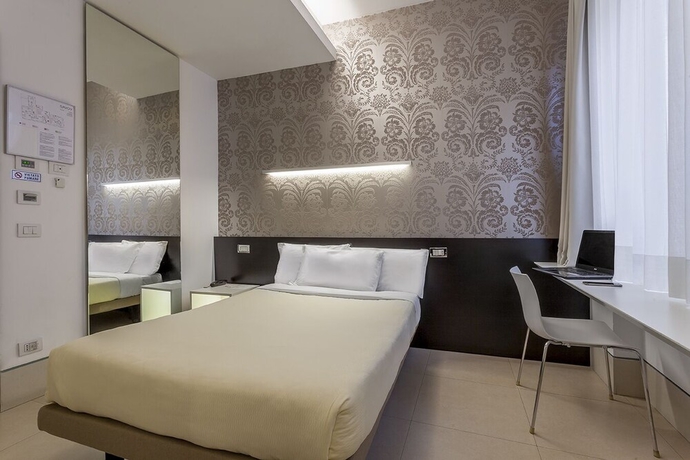 Imagen de la habitación del Hotel SAVOY HOTEL PARMA. Foto 7