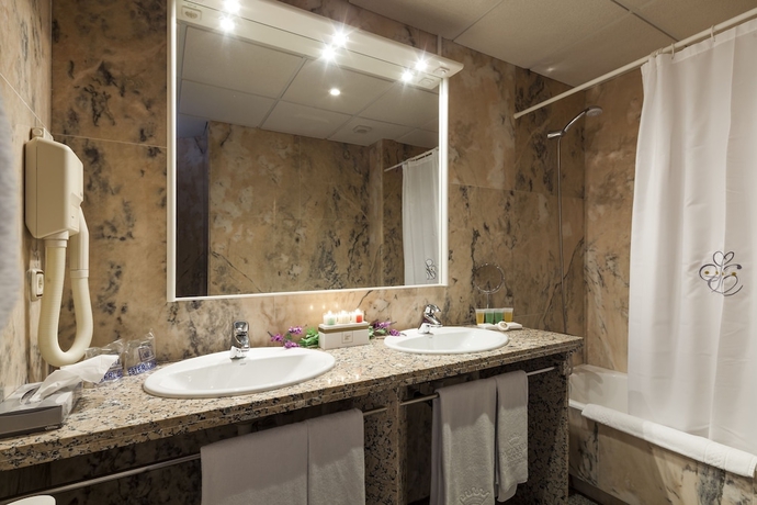 Imagen de la habitación del Hotel S'Argamassa Boutique. Foto 16