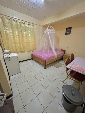 Imagen de la habitación del Hotel SB7. Foto 8
