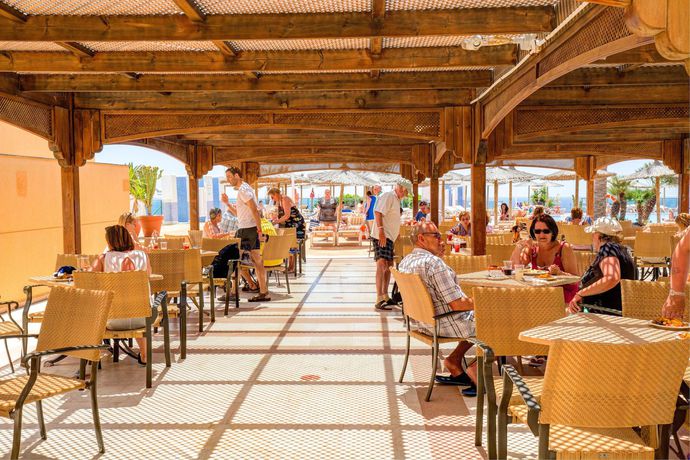 Imagen del bar/restaurante del Hotel SBH Club Paraiso Playa. Foto 10