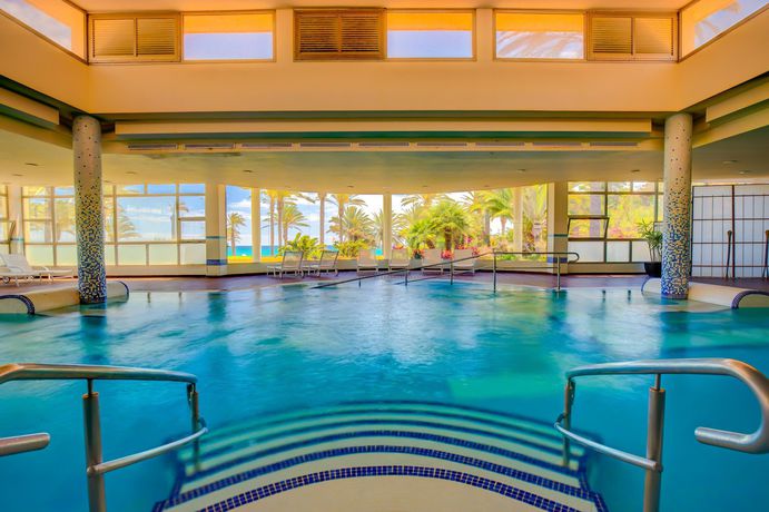 Imagen de la piscina del Hotel SBH Costa Calma Palace. Foto 16