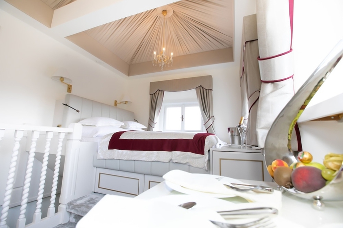 Imagen de la habitación del Hotel SCHLOSS MONCHSTEIN. Foto 4