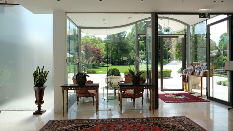 Imagen de los interiores del Hotel SCHLOSS MONCHSTEIN. Foto 17