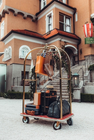 Imagen de los interiores del Hotel SCHLOSS MONCHSTEIN. Foto 19