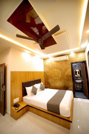 Imagen de la habitación del Hotel SD Prime. Foto 15