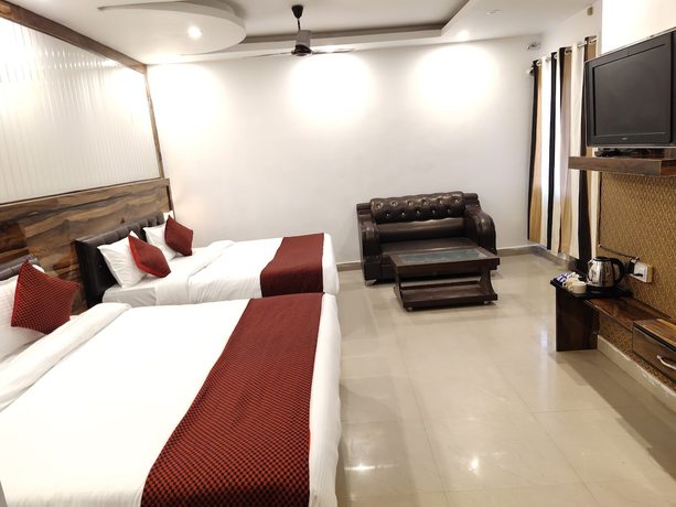 Imagen de la habitación del Hotel SE Grand Aryavart. Foto 15