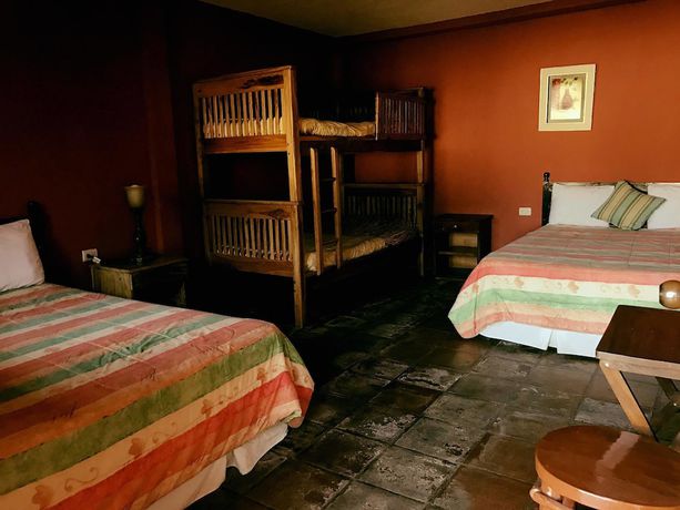 Imagen de la habitación del Hotel SEGEN HOTEL. Foto 8