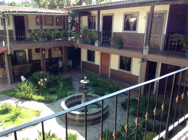 Imagen de los exteriores del Hotel SEGEN HOTEL. Foto 12