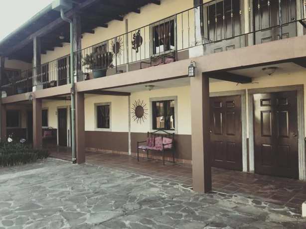 Imagen de los exteriores del Hotel SEGEN HOTEL. Foto 13