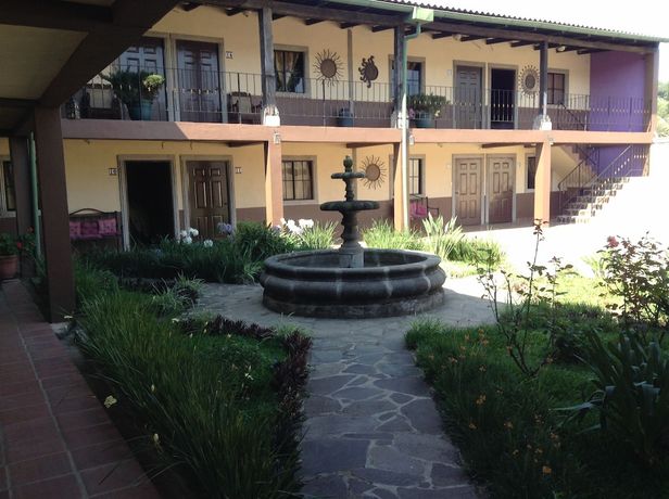 Imagen de los exteriores del Hotel SEGEN HOTEL. Foto 14