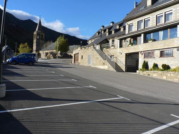 Imagen de los exteriores del Hotel SEIXES. Foto 7