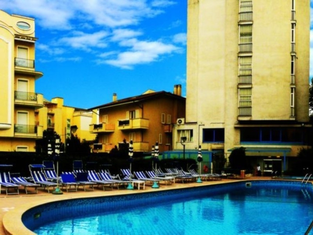 Imagen general del Hotel SENIOR, Cattolica. Foto 9