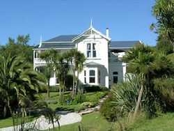 Imagen de los exteriores del Hotel SENNEN HOUSE. Foto 4