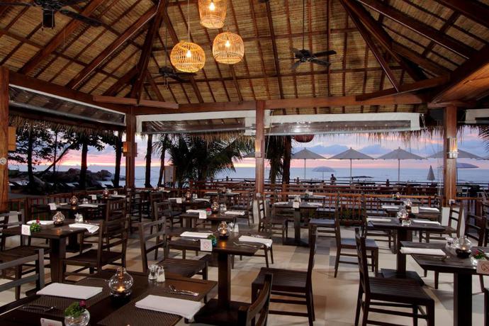 Imagen del bar/restaurante del Hotel SENTIDO Khao Lak. Foto 2