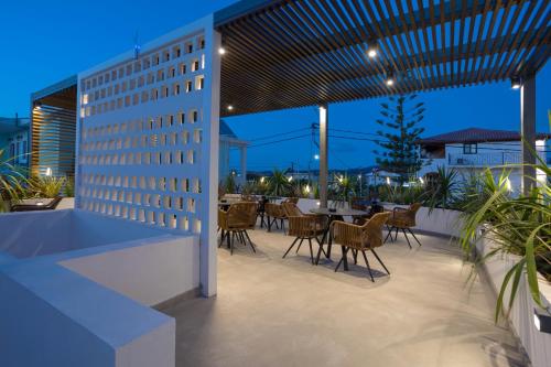 Imagen general del Hotel SERENITY LUXURY HOTEL AGRILIA. Foto 15