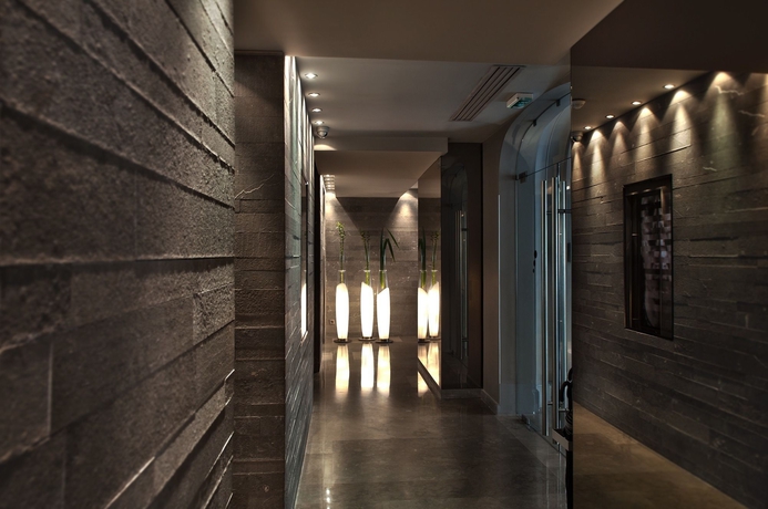 Imagen de los interiores del Hotel SEZZ PARIS. Foto 5